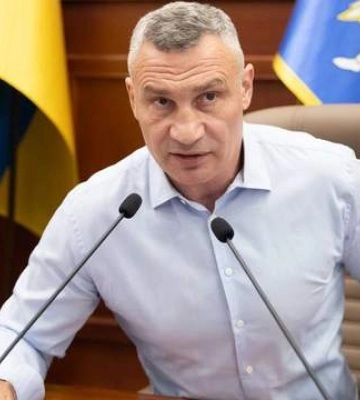 Рада оборони Києва готує зміни щодо безпеки та правил проїзду по мостах під час тривог, – Кличко