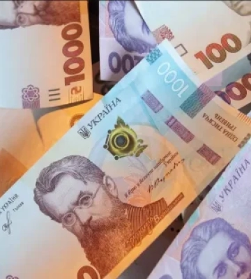 Зарплата 8647 грн: скільки реально залишиться в кишені українців після податків у вересні