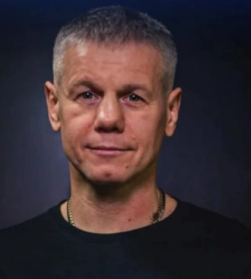 Экс-чемпион мира WBA Нужненко тренирует боксеров в Броварах: "для военных двери всегда открыты"