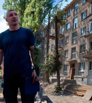 Кличко рассказал, когда завершится восстановление поврежденных в результате обстрелов домов в Киеве