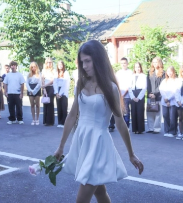 В Ізмаїлі у навчальному закладі відкрили меморіальну дошку полеглому випускнику Молдавському Андрію