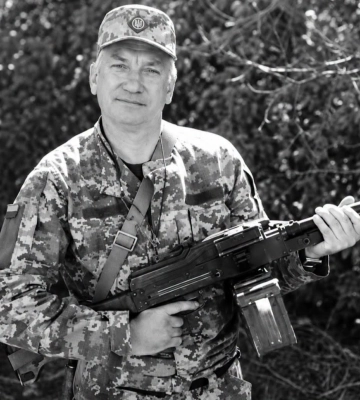 У Черкасах провели в останню путь військового, який мав медаль «За оборону Донбасу»