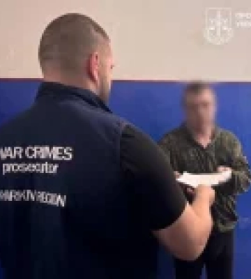 Суд розгляне справу двох російських військових, які 36 діб утримували цивільного у погребі на Харківщині