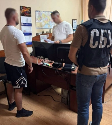 СБУ повідомила про підозру закарпатцю, який «злив» у мережу переміщення військової техніки