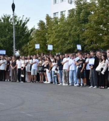 Понад 4 тисячі студентів долучилися до спільноти УжНУ: в Ужгороді урочисто розпочали новий навчальний рік