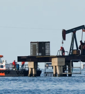 Нефтяной передел в Венесуэле: США заберут часть активов у РФ и Китая