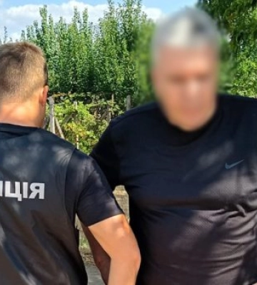 На Миколаївщині викрили ділка, який «вирішував питання» в сервісному центрі МВС