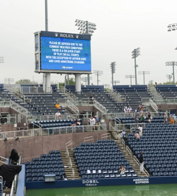 Стародубцева ждет. Старт игрового дня на US Open 2026 отложен из-за дождя