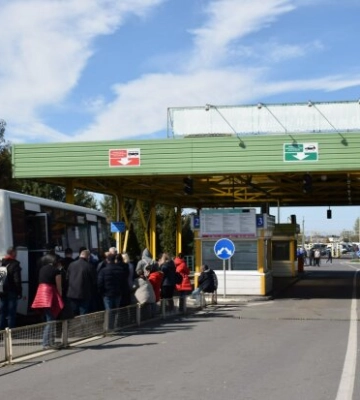 9000 доларів за нелегальний виїзд до Угорщини: переправникам загрожує до 9 років тюрми