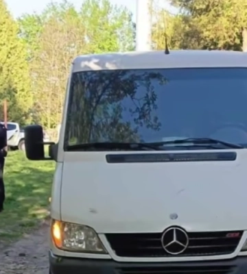 На Волині чоловік наїхав на поліцейського і заявив, що той сам вибіг під авто: справу про замах на вбивство розглядають у закритому суді