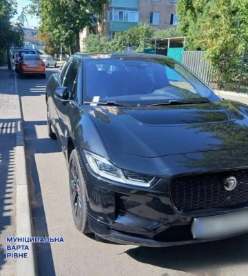 Понад 650 постанов за тиждень: у Рівному інспектори перевіряли дотримання правил паркування