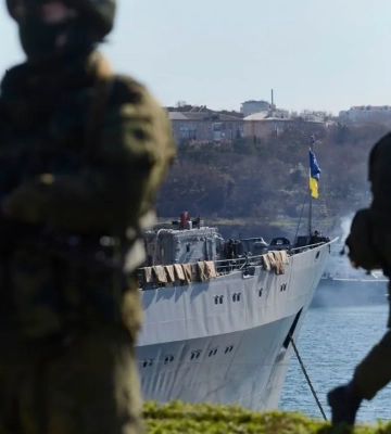 Новая база морских дронов РФ в Крыму: возле Новоозерного построили эллинги для безэкипажных катеров