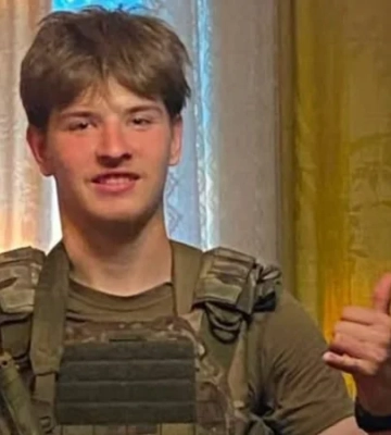 «Завжди був лідером». Під час першого повернення з позиції загинув 19-річний захисник