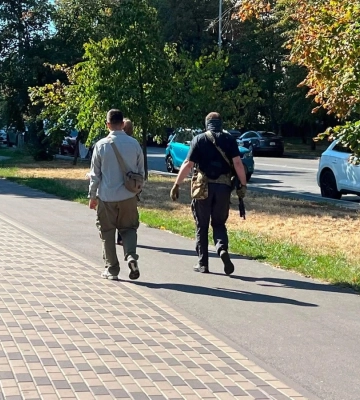 Перестрелка СБУ и ГУР в Киеве: полиция перекрыла целую улицу, — УП 