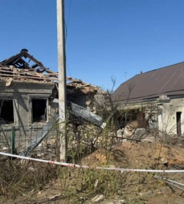 На Миколаївщині атака безпілотника пошкодила сім будинків і спричинила займання авто