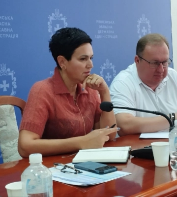На Рівненщині обговорили профілактику інсультів та інфарктів і доступність медичної допомоги