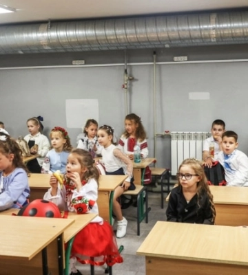 «Київ стає схожим на Харків»: як українські діти почали навчальний рік під обстрілами