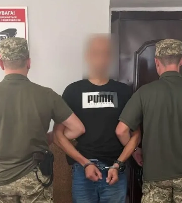 На Шегинях прикордонники зупинили чоловіка в розшуку