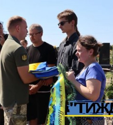 У Тростянці попрощалися із померлим захисником України Рустамом Вишневським