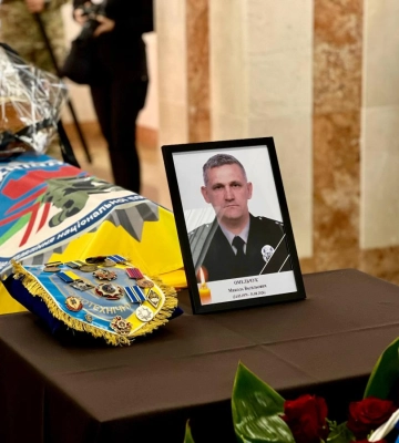 У Рівному попрощалися із загиблим вибухотехніком поліції Миколою Омельчуком