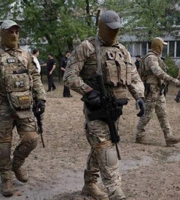 Спецпідрозділ ГУР "Тимур" заявив, що СБУ "викрала серед білого дня" їхнього військового та почала стрілянину по неозброєним. ВIДЕО