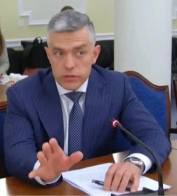 Мудра позвонила в HR-агентство, и Гладишенко попал в шорт-лист «Сенс Банка»