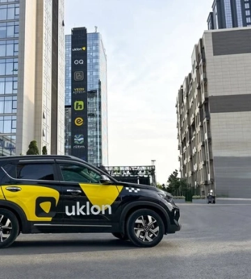 Зростання цін на таксі під час тривог у Києві: Uklon пояснив, чи стримуватиме вартість