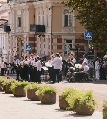 Нові імена на Алеї зірок Одеси: місто вшанувало трьох видатних діячів