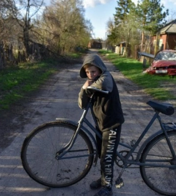 На Донеччині залишаються 350 дітей, які підлягають примусовій евакуації