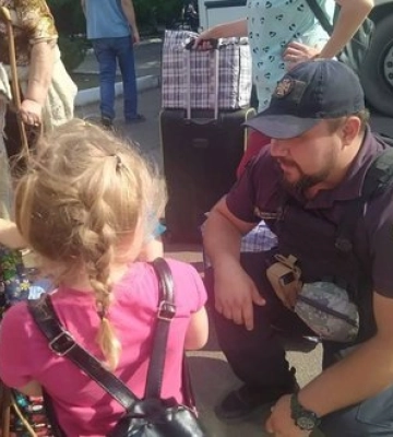 350 дітей залишаються в зоні примусової евакуації на Донеччині, - ОВА