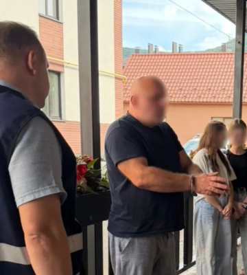На Закарпатті затримали джипера за напад на туристів біля озера Апшинець