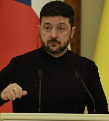 Должна быть ответственность, – Зеленский отреагировал на столкновение между СБУ и ГУР в Киеве