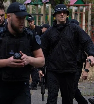 Сутичка між СБУ та ГУР під гул шахедів. Чому спецслужба та розвідка влаштували стрілянину та арешти у Києві — версії гучної справи