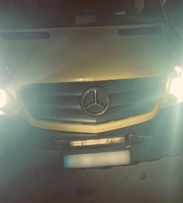 У Сарнах патрульні виявили ознаки підробки документа у водія Mercedes