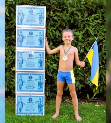 Семирічний спортсмен встановив п'ять рекордів України за місяць