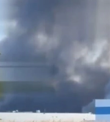 Росія тероризувала Київщину: пошкоджено склади, адмінбудівлю, є поранений