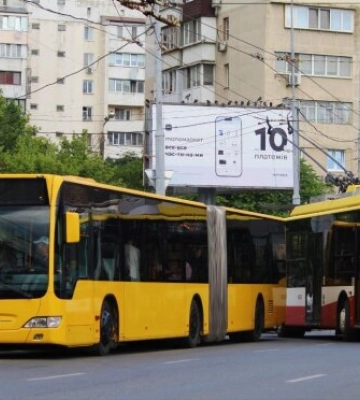 В Одесі зупинили всі трамваї та тролейбуси: місто запускає альтернативні автобусні маршрути
