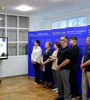 «Вкрадена пам’ять»: у Кропивницькому відкрили виставку про долі жертв нацистських переслідувань 