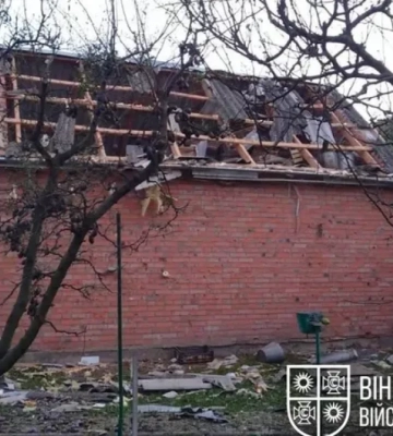Осколки БПЛА залетели прямо в комнату: в Винницкой области повреждены частные дома, есть раненые