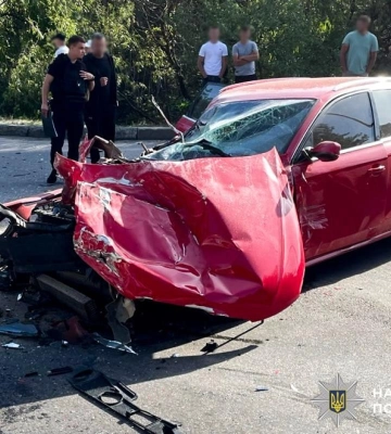 Три автівки та вантажівка зіткнулися у Вараші