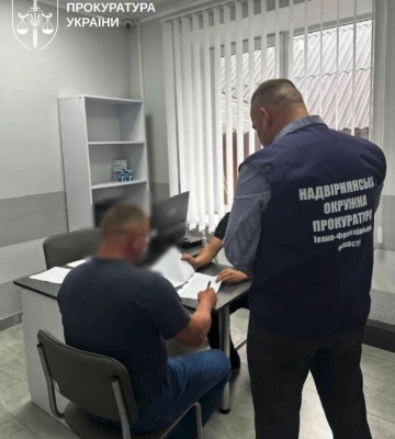 Взято під варту водія, який збив двох 12-річних дівчат на тротуарі в Микуличині