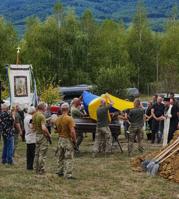 Із полеглим воїном Євгеном Джурджею попрощалися у Перечині