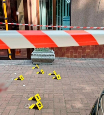 У Святошинському районі Києва чоловік влаштував стрілянину, є постраждалий. ФОТО