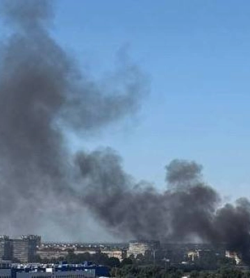 Вибух у Дніпрі та пожежа у передмісті: що відомо після атаки