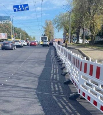 На перехресті Стрийська — Наукова у Львові звузять одну смугу через порушення правил руху водіями