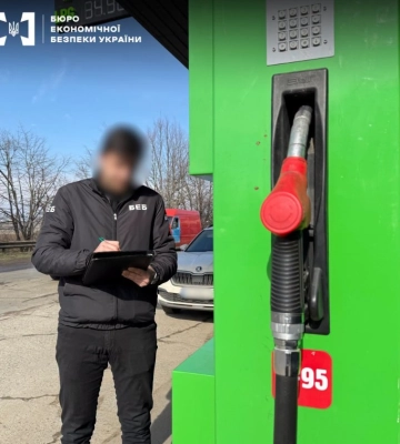 Суд виніс вирок організатору нелегальних АЗС в Одесі та області