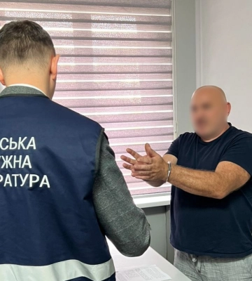 Закарпатцю, який напав на туристів біля озера Апшинець у Карпатах, повідомили про підозру