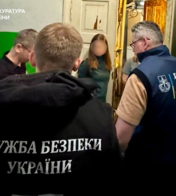 Нацполіція та СБУ затримали лікарку за підозрою у вимаганні 7 тисяч доларів за встановлення інвалідності у Харкові