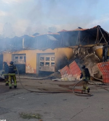 Обстріли Краматорська та Слов’янська: поранено дитину, дрон поцілив у підприємство