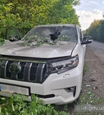FPV-дрон атаковал гражданский автомобиль в 20 км от Харькова